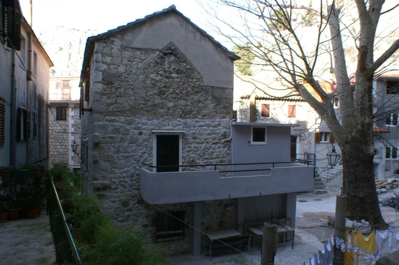 Apartments With A Parking Space Omis - 4327 Extérieur photo