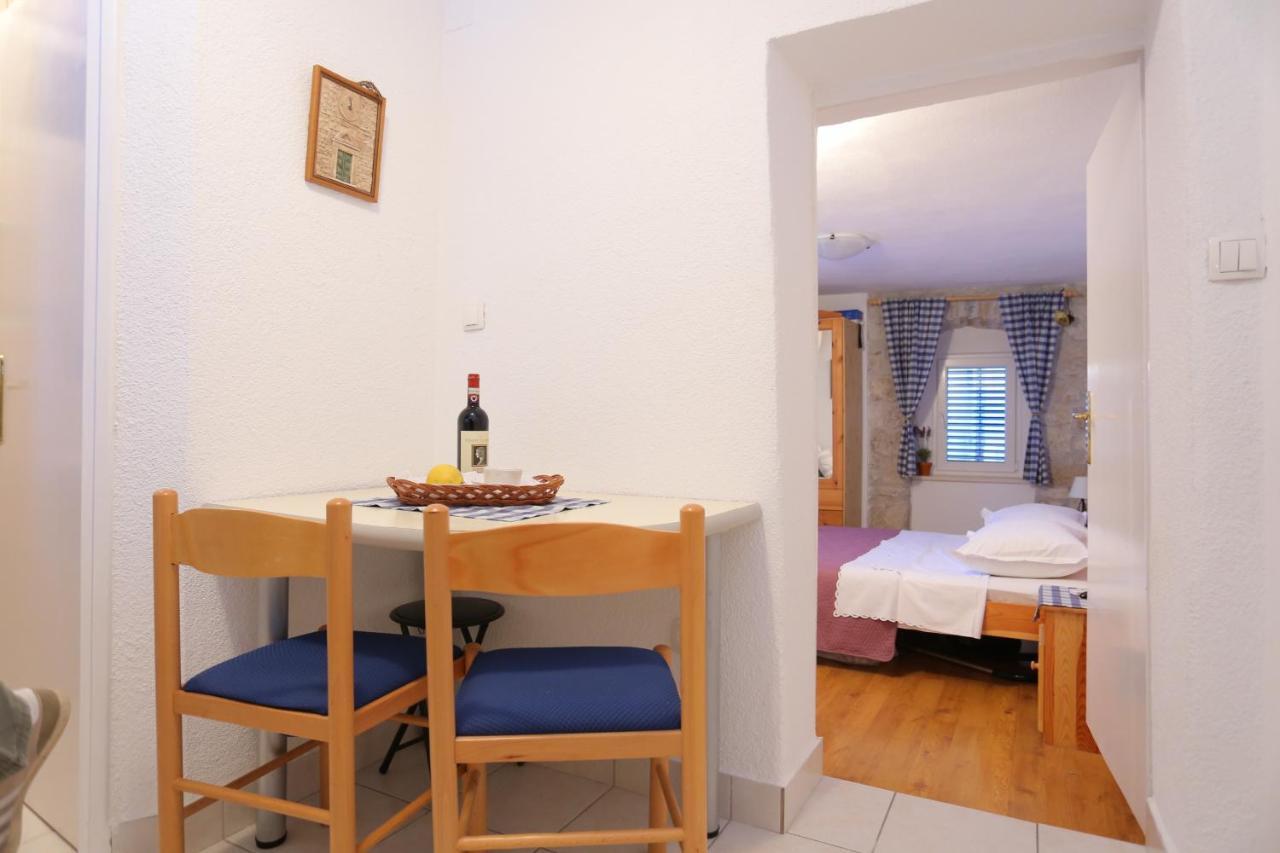 Apartments With A Parking Space Omis - 4327 Extérieur photo
